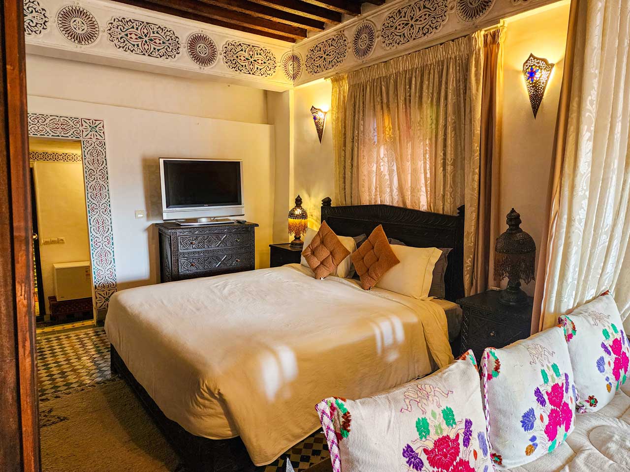 Manzah Room – A Stylish Moroccan Retreat