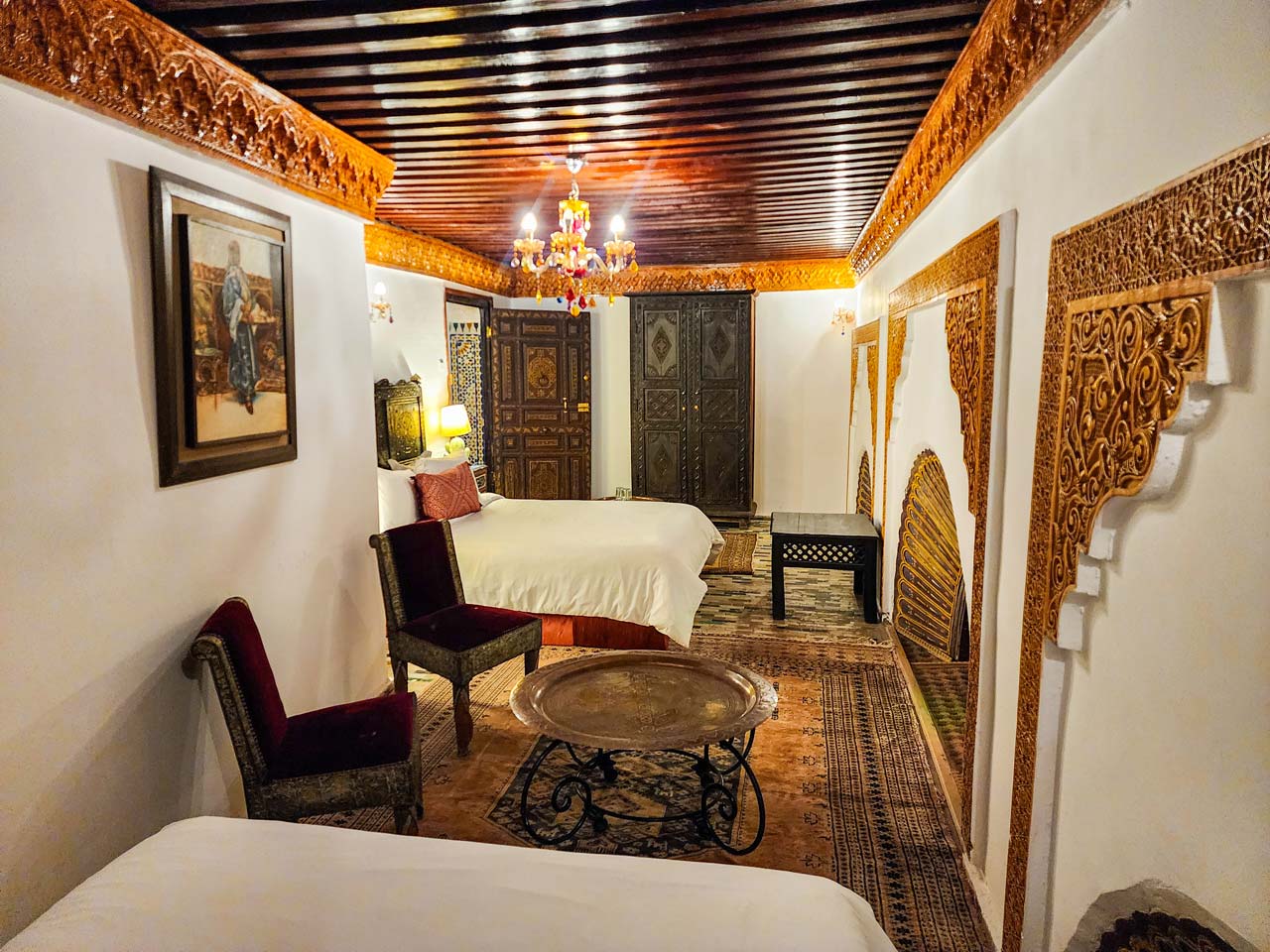 Raha Room – Moroccan Charm and Modern Luxury