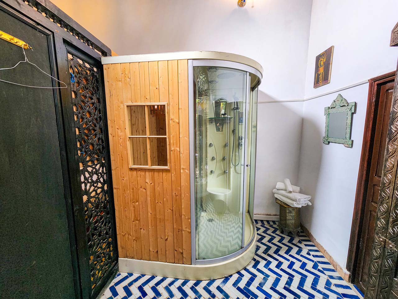 Sara Room – Beautifully Designed with Moroccan Flair