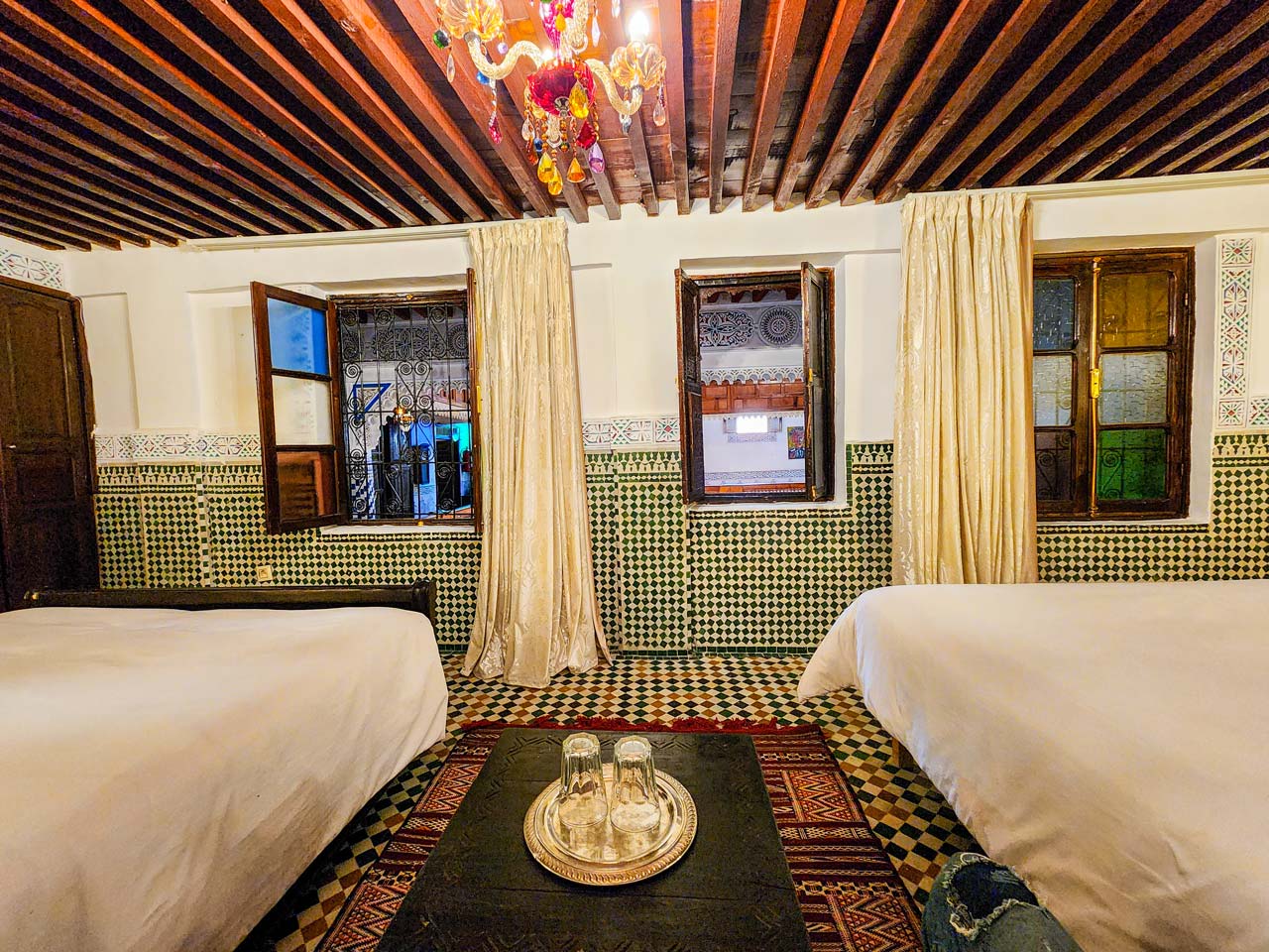 Yakout Room – Cozy Retreat with Moroccan Sophistication