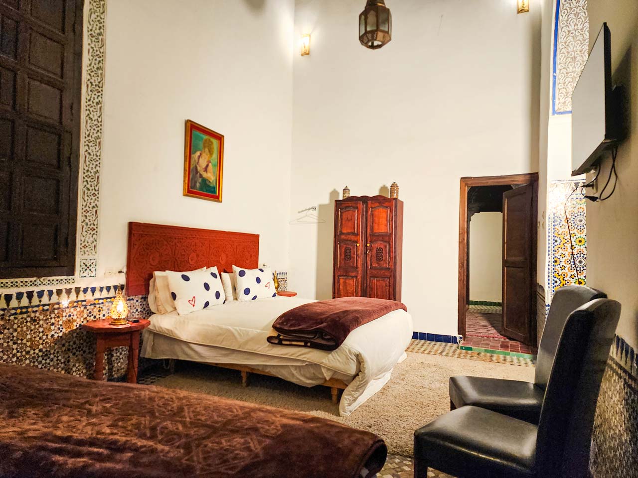 Bab Boujloud Room - Moroccan Beauty Defined