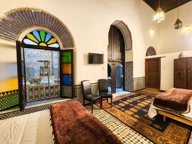 Bab Lguissa Room - Moroccan Escape